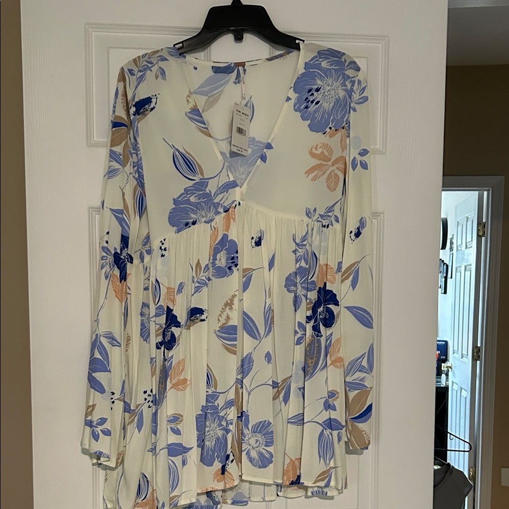 Free People Cream and Blue Floral Dress or Tunic